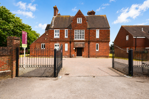 Church Road, Chichester, PO19 7HL