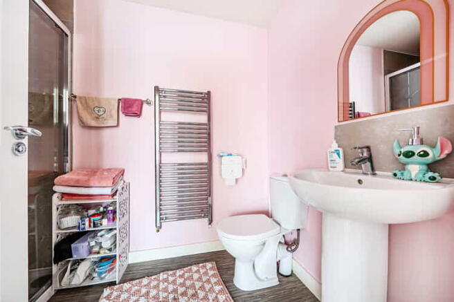 4 bed Terraced for sale Image 11