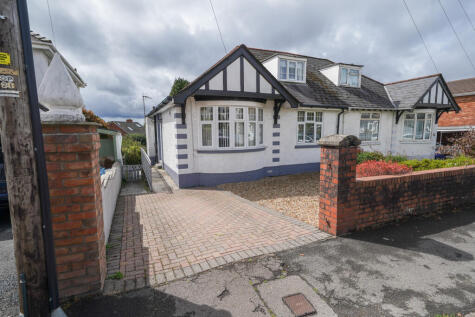 Main Road, Neath, SA10