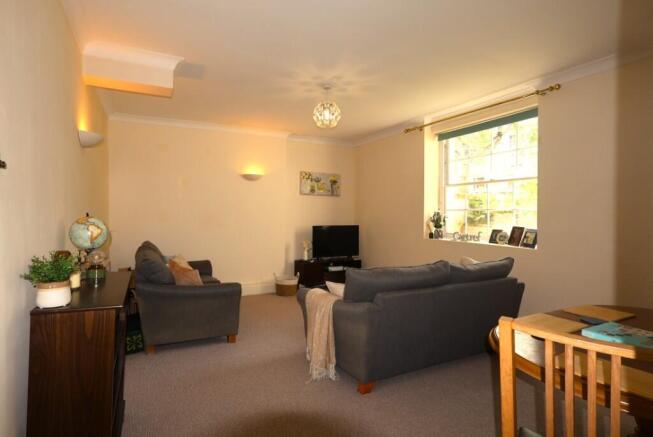 16' Reception Room