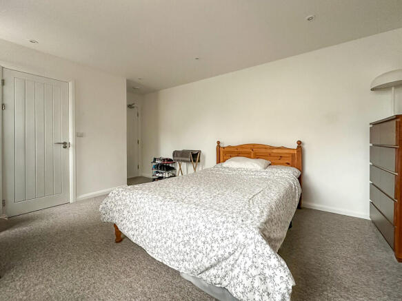 Bedroom 1 (1)