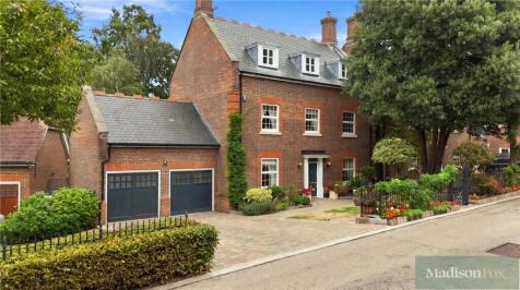 Regents Drive, Woodford Green, IG8