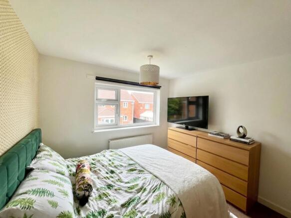 3 bed Semi-Detached for sale Image 12