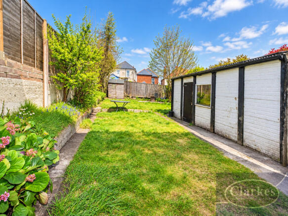 09_Rear_Garden