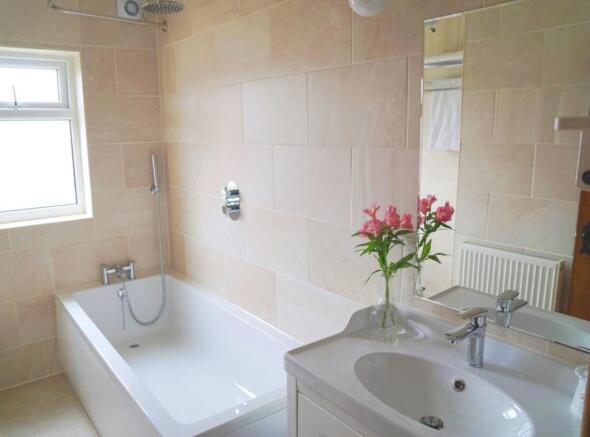 2 bed Terraced for sale Image 3