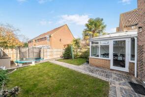 27, Camelia Close, Havant PO9 2FQ