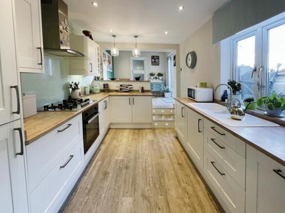 Breakfast/Kitchen