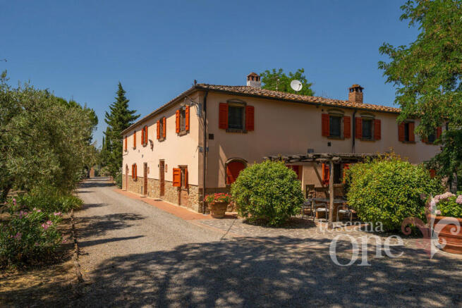 Lopio esterni -8.jpg