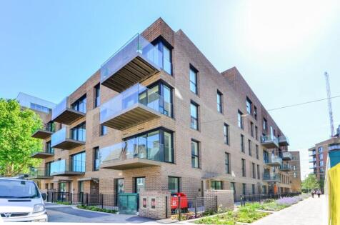 New Paragon Walk, Elephant and Castle, London, SE17
