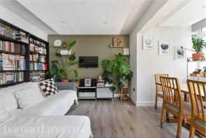 9, Smithwood Close, London SW19 6JL