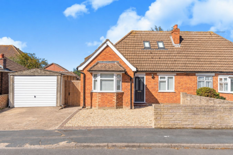 Cambridge Road, Ashford, TW15