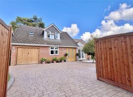 12, Firs Glen Road, Verwood BH31 6JB