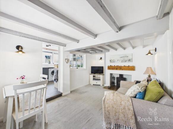 3 bed Semi-Detached for sale Image 11