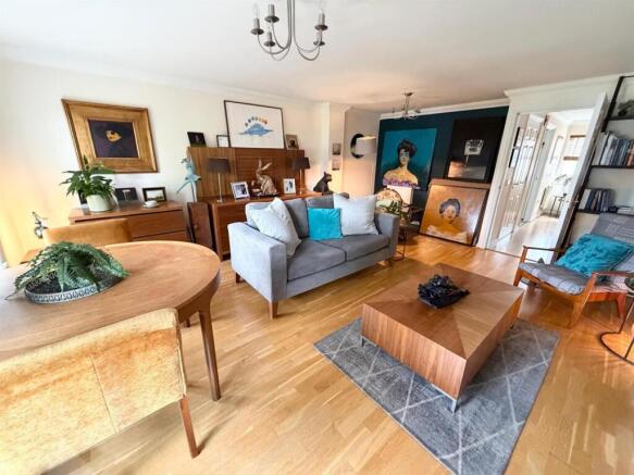 living room 1.jpg