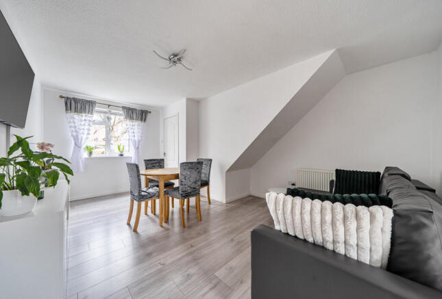 1435769-3-69cd28c...