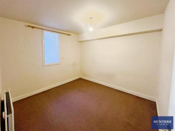 2 bed Apartment for sale Image 9