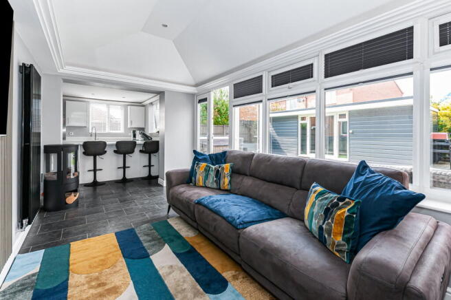 4 bed Detached for sale Image 4