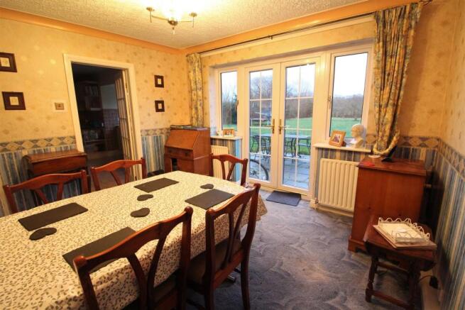 Dining Room.JPG