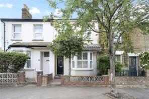 16a, Grosvenor Rise East, Walthamstow E17 9LB