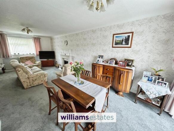 Living Room/Dining Room