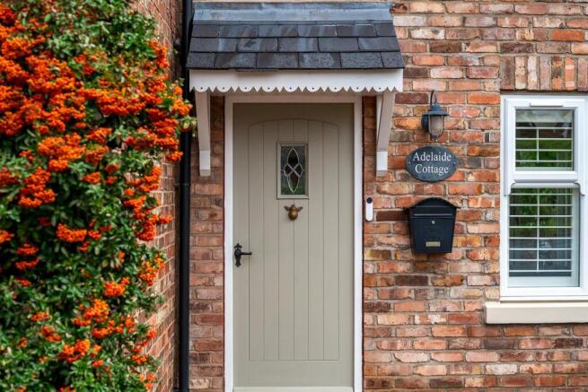 Handforth Road, Wilmslow photo 4