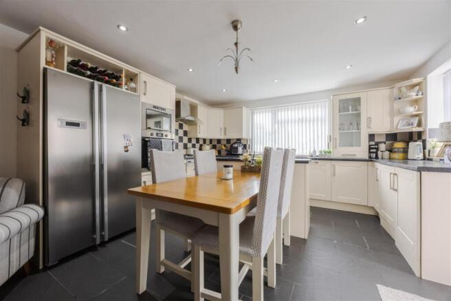 Living kitchen diner