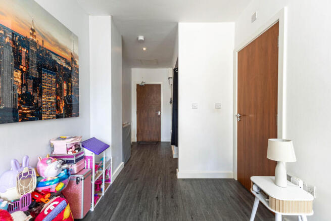 1 bed Flat for sale Image 6
