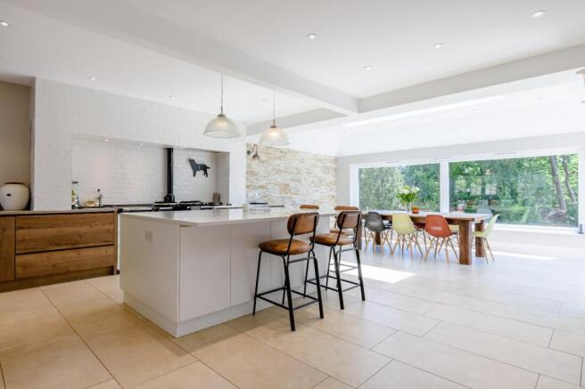Kitchen/Dining