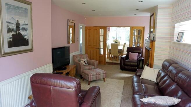 EXTENDED LOUNGE/FAMI
