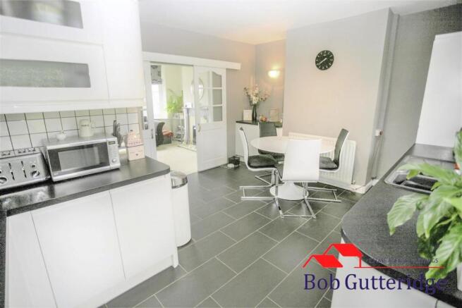 LUXURY FITTED KITCHEN / DINER