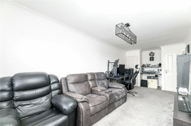Bed/Family Room