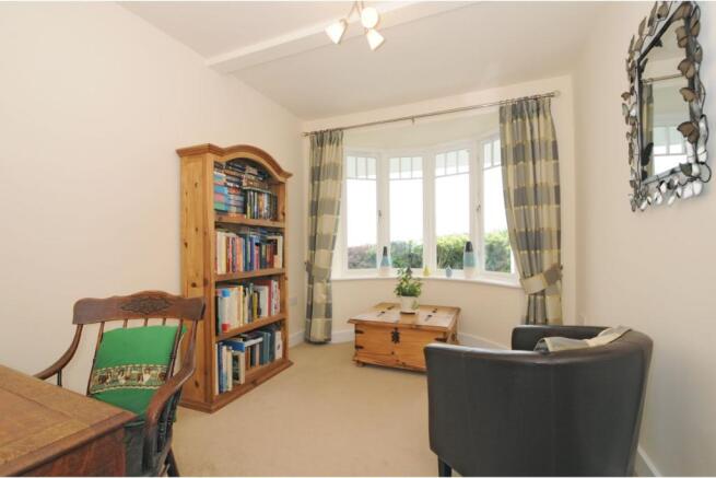 Study / Bedroom 5