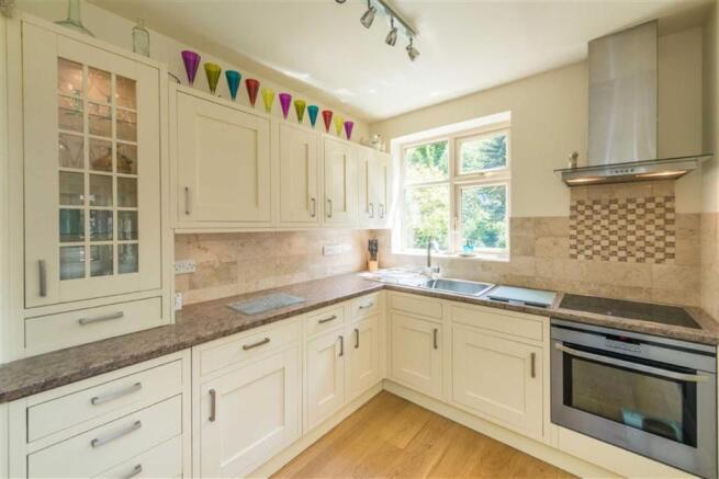 BEAUTIFUL KITCHEN