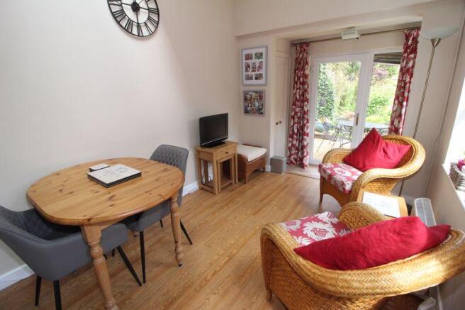 Sitting/Living Room