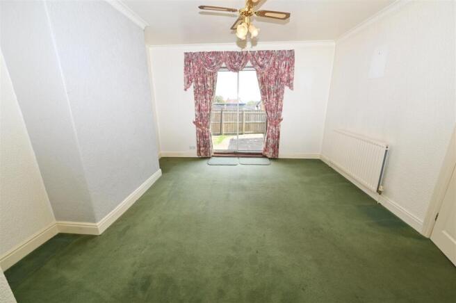 3 bed Terraced for sale Image 4