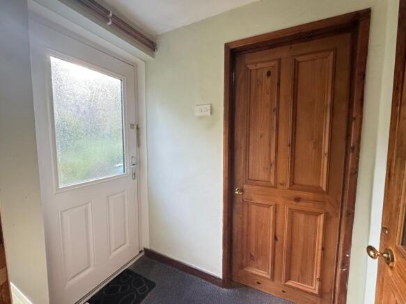 3 bed Semi-Detached for sale Image 8