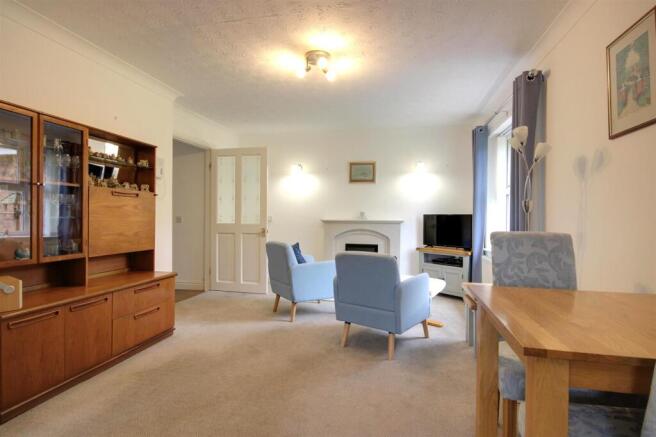 1 bed Apartment for sale Image 5