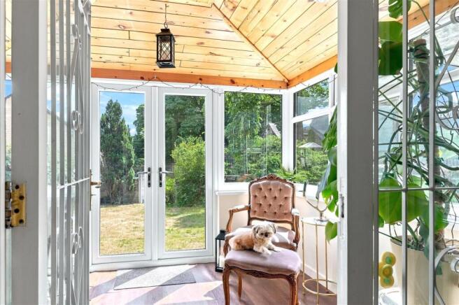 4 bed Detached for sale Image 7