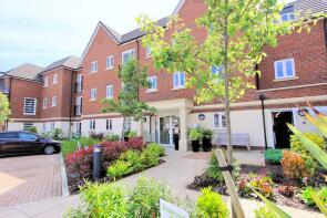 10, Lowe House, London Road, Knebworth SG3 6EU