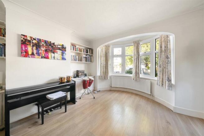 46 Alexandra Road TW3001.jpg