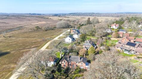 North Weirs, Brockenhurst, SO42