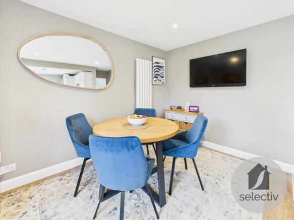 3 bed Semi-Detached for sale Image 5