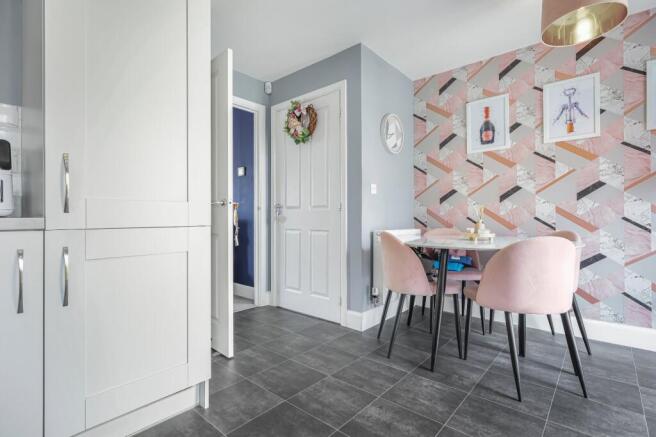 3 bed Terraced for sale Image 4