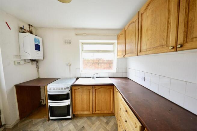 3 bed Semi-Detached for sale Image 5