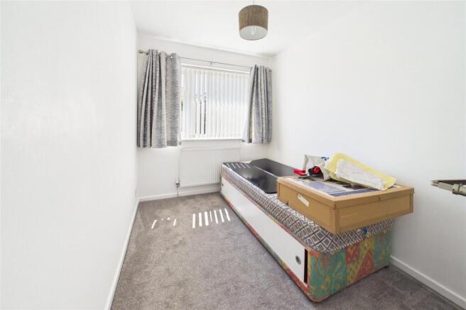 3 bed Bungalow for sale Image 9