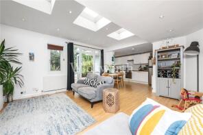 Flat B, 29, Burgoyne Road, Hornsey, London N4 1AA