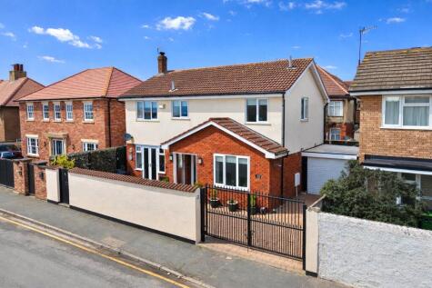 Dee Lane, West Kirby, Wirral, Merseyside, CH48