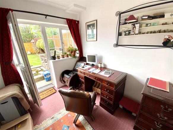 HOME OFFICE