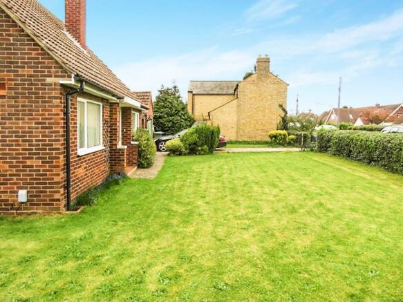 Front Garden 1.JPG