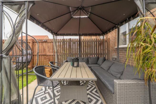 2 bed Semi-Detached for sale Image 10